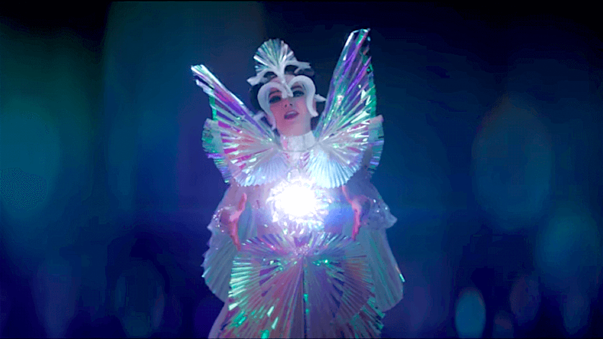 Watch A Mesmerizingly Psychedelic Video For Björk’s New Track – Telekom ...