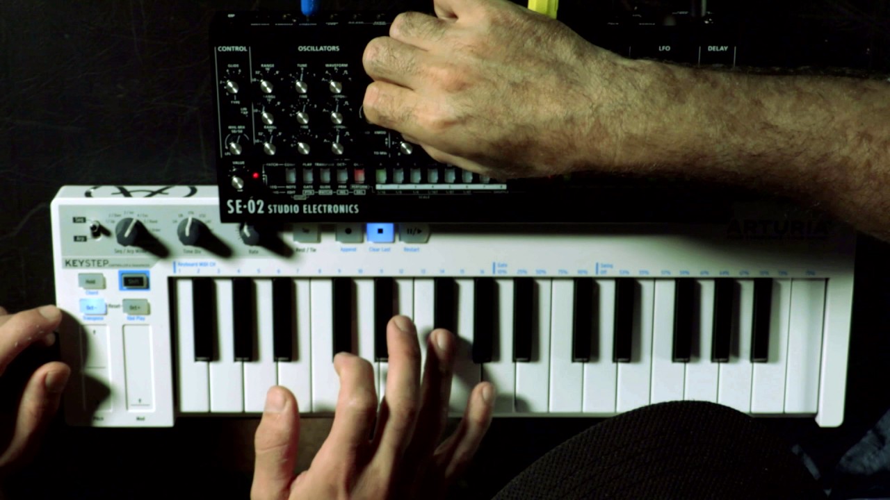 Roland SE-02 Audio Samples | Telekom Electronic Beats